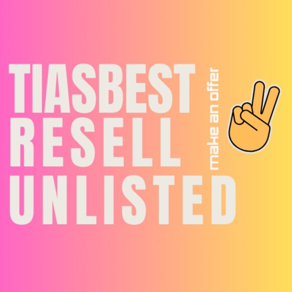 Tops - Marci's (@TiasBestResell) UNLISTED